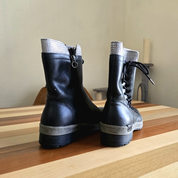 Jambu Chestnut Water Resistant Black Ankle Boots. Size 6 - Picture 4 of 7